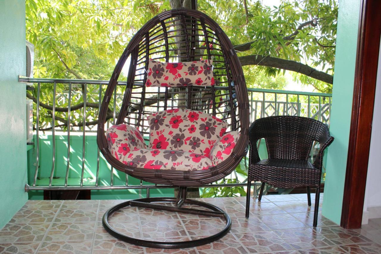 Arianna Dhangethi Exterior photo