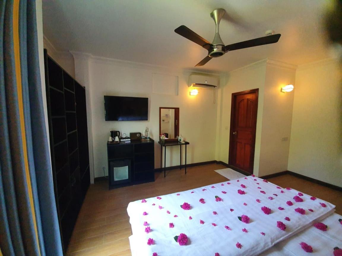 Arianna Dhangethi Exterior photo