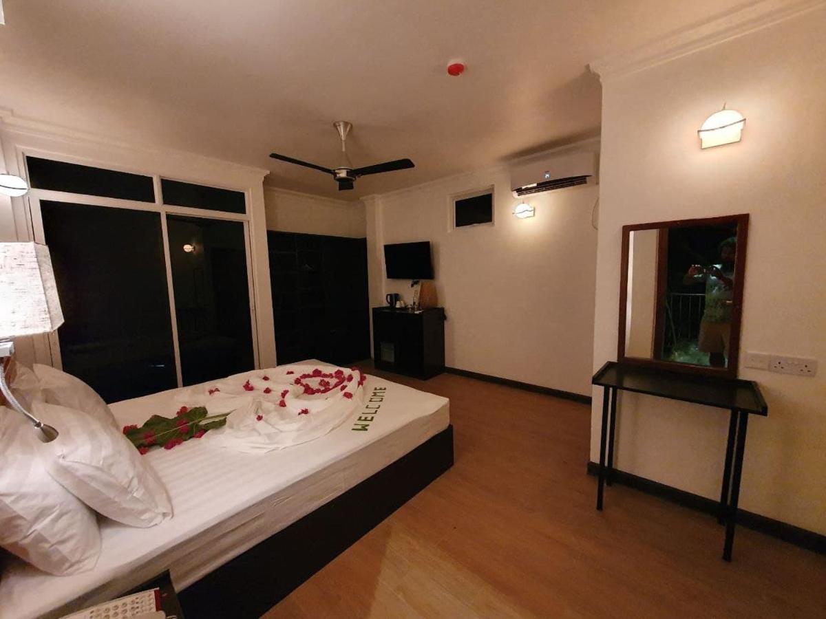 Arianna Dhangethi Exterior photo